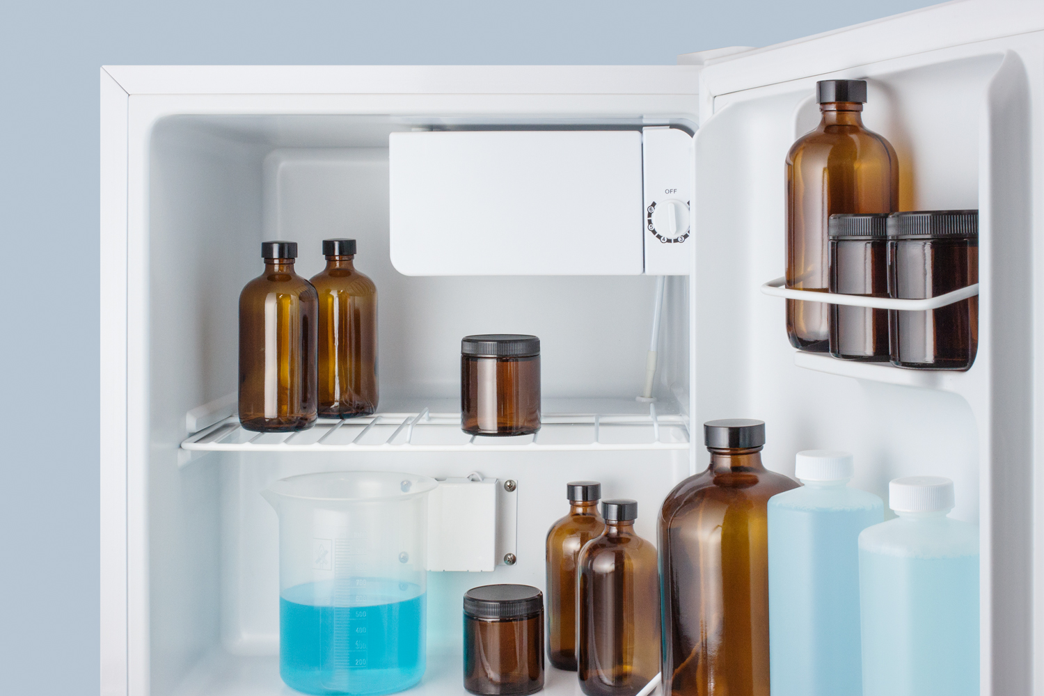 Compact refrigerator-freezer with NIST calibrated thermometer, hospital grade cord, and front-mounted lock for general purpose use; replaces S19LWHPLUS